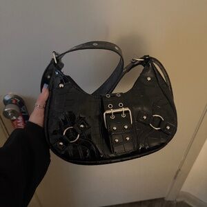Black leather shoulder purse